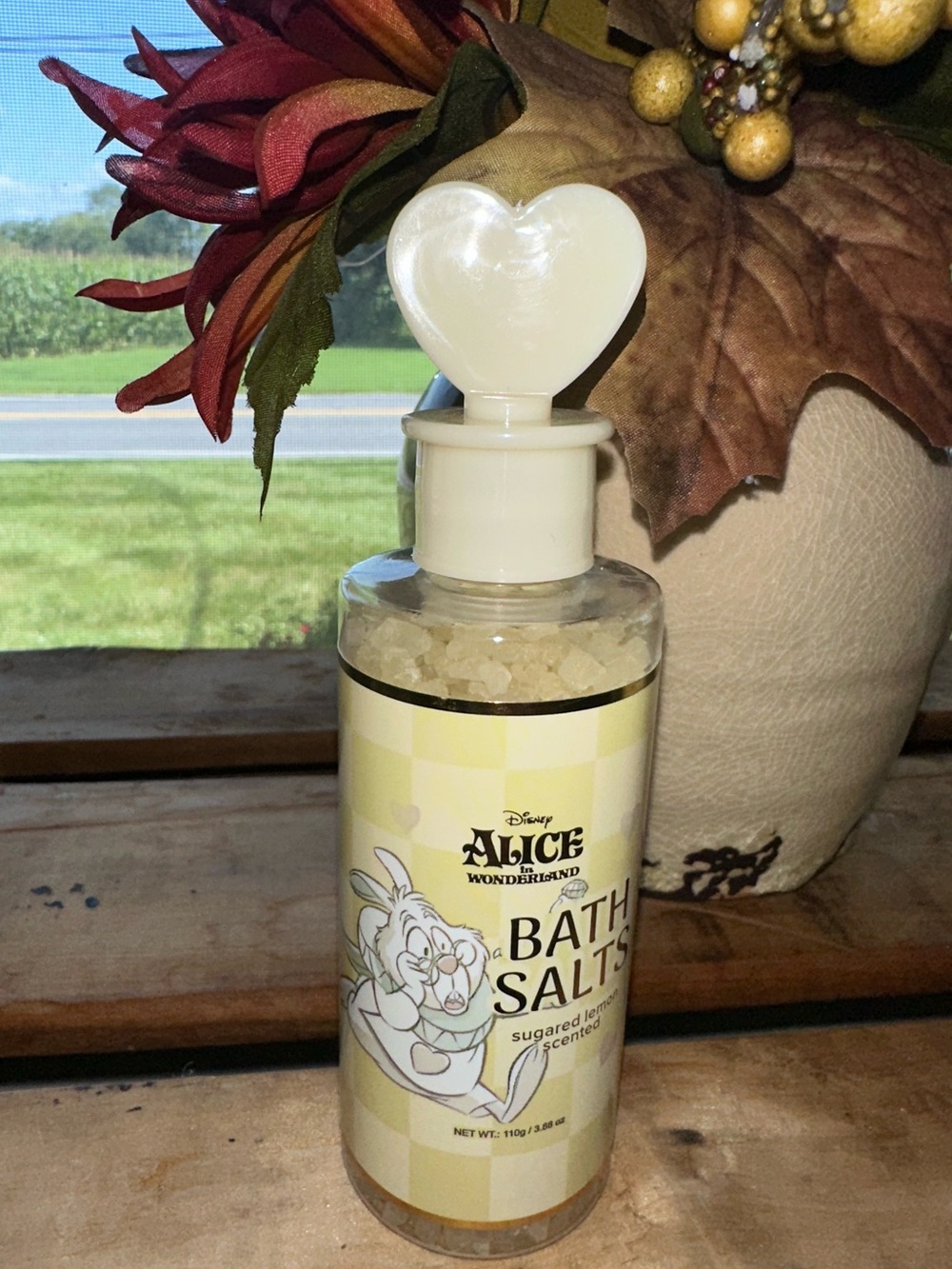 Alice In Wonderland Rabbit Sugar Lemon Scented Bundle of Bath Salts Bath Bomb - Picture 3 of 5